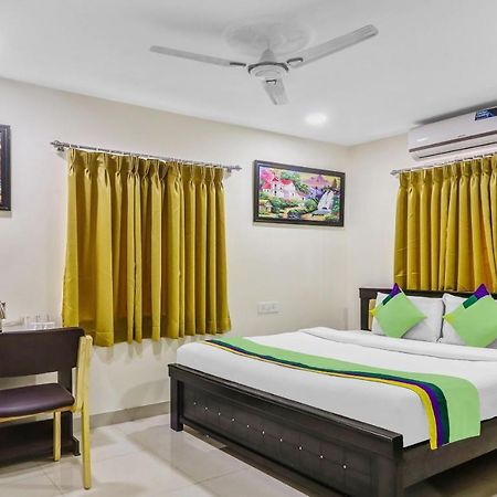 Itsy By Treebo - Royal Galaxy Kukatpally Haiderabad Buitenkant foto