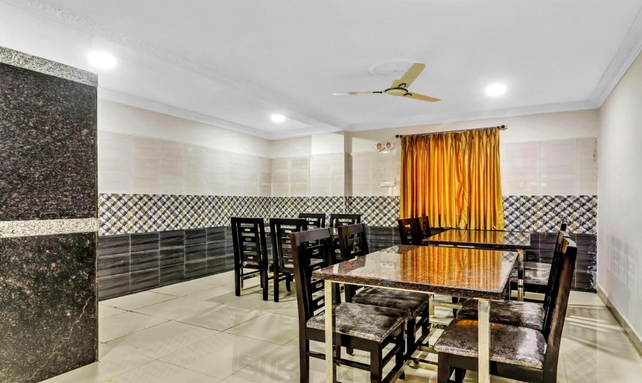Itsy By Treebo - Royal Galaxy Kukatpally Haiderabad Buitenkant foto